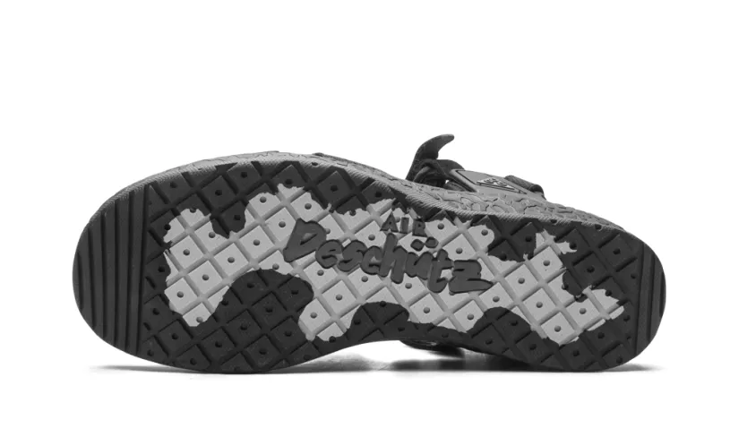 Nike Basketball ACG AIR DESCHUTZ 'TRIPLE BLACK'